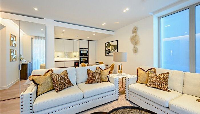 2 Bedroom Flat To Rent In Edgware Road, London, W2