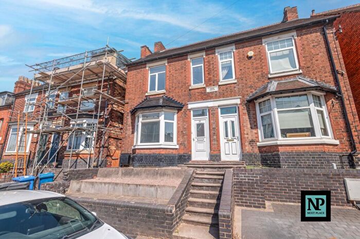 3 Bedroom Semi-Detached House For Sale In Kettlebrook Road, Tamworth, B77