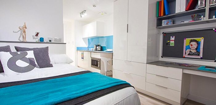 Studio To Rent In Bristol Road, Selly Oak, Birmingham, B29