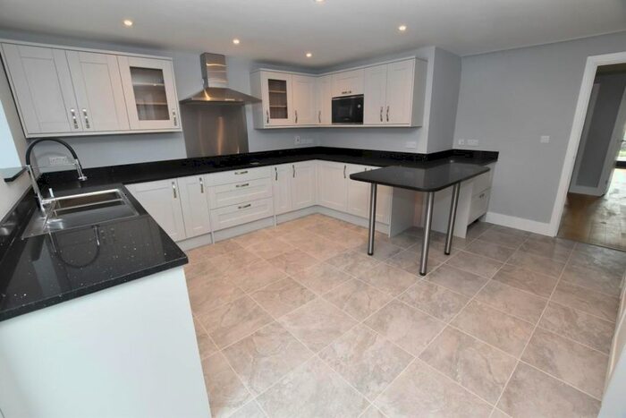 4 Bedroom Barn Conversion For Sale In James Farm, James Lane, Grazeley Green, Reading, RG7