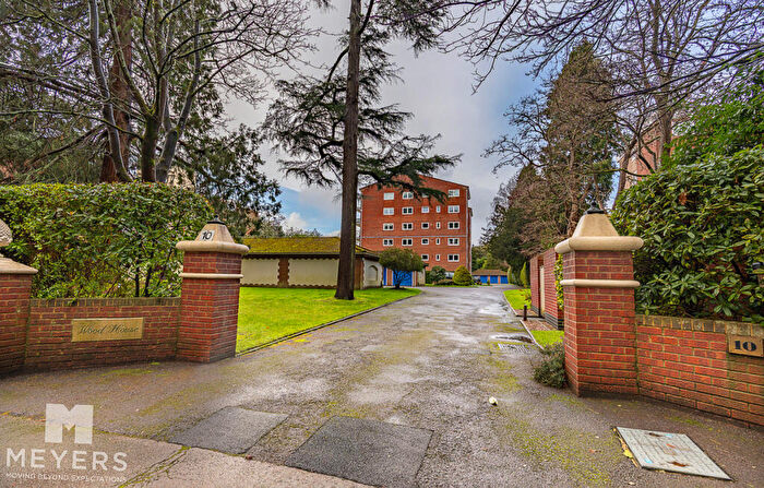 2 Bedroom Apartment For Sale In The Avenue, BH13