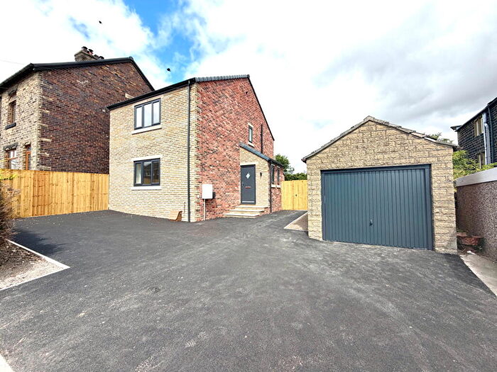 3 Bedroom Detached House For Sale In Clarel Street, Penistone, Sheffield, S36
