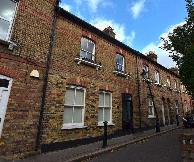 2 Bedroom Terraced House To Rent In Chancery Lane Beckenham, BR3