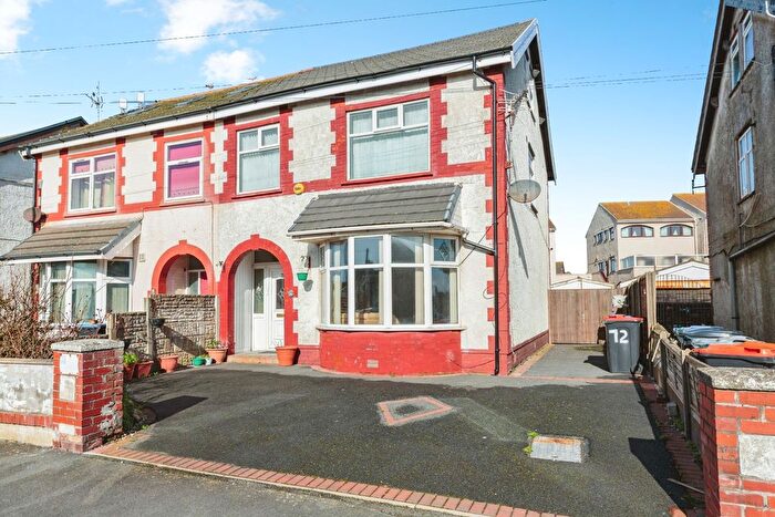 6 Bedroom Semi Detached House For Sale In Beach Road, Thornton-Cleveleys, Lancashire, FY5