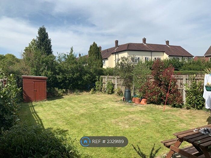 3 Bedroom Terraced House To Rent In Wendover Road, Manchester, M23