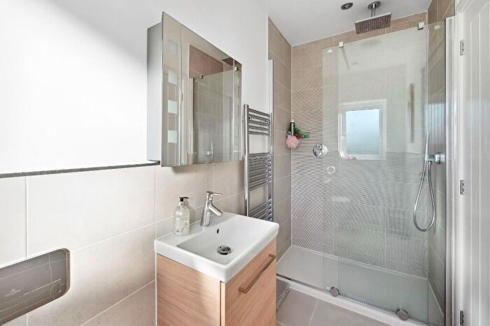 5 Bedroom Detached House For Sale In Station Road, Goldsborough, Knareabororugh, HG5