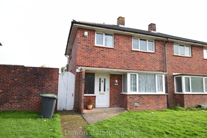 3 Bedroom Semi Detached House For Sale In Gorselands Way, Gosport, PO13