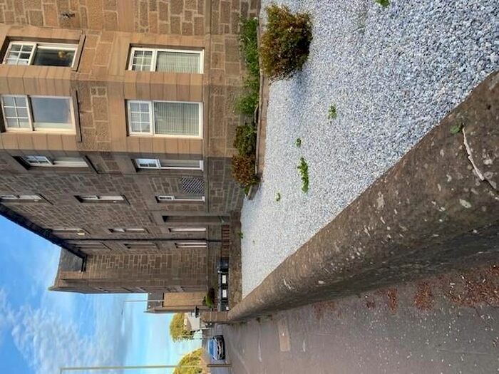 2 Bedroom Flat To Rent In Queen Street, Broughty Ferry, Dundee, DD5