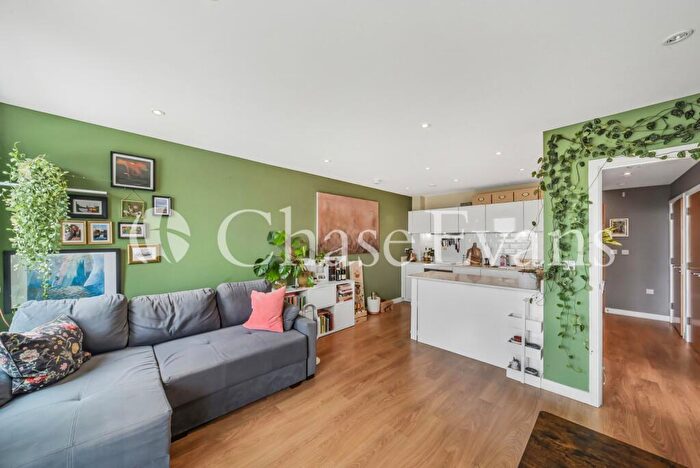 1 Bedroom Flat For Sale In Kara Court, Caspian Wharf, Seven Sea Gardens, Bow, London, E3