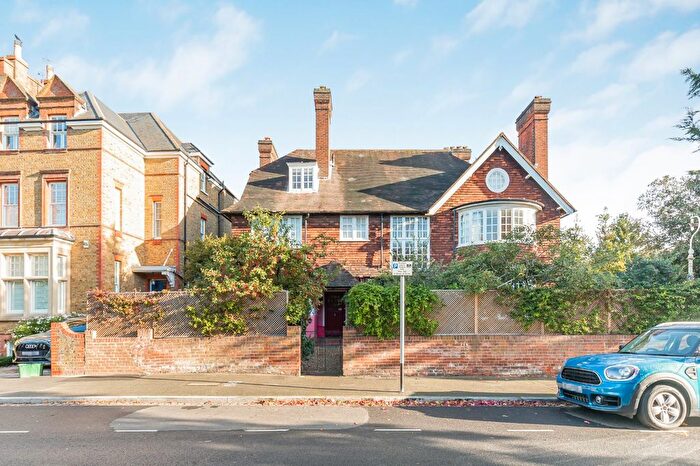 3 Bedroom Flat To Rent In The Grange, Wimbledon, London, SW19