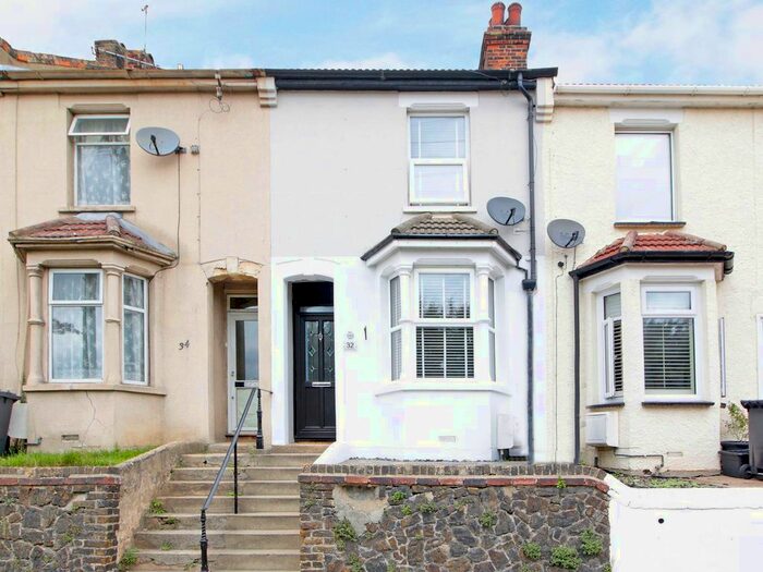 3 Bedroom Terraced House To Rent In Knockhall Road, Greenhithe DA9