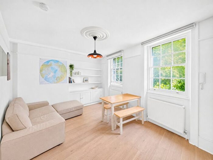 1 Bedroom Flat To Rent In Kings Cross Road, St Pancras, WC1X