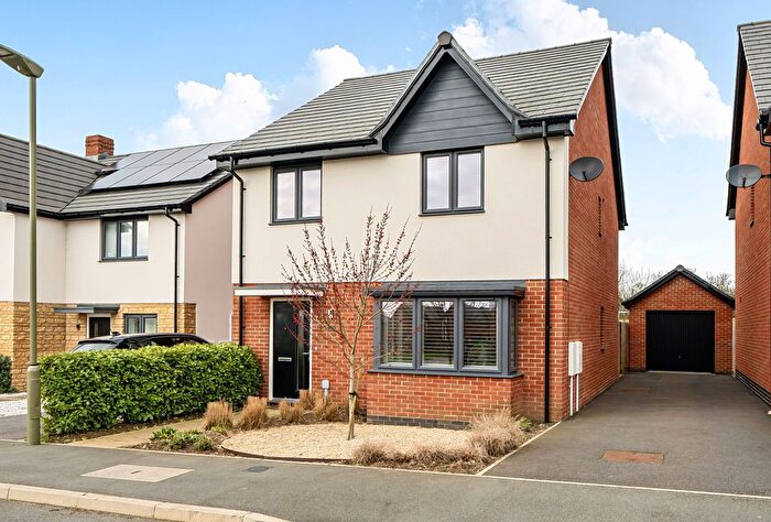 4 Bedroom Detached House For Sale In Millet Way, Curbridge, Witney, Oxfordshire, OX29