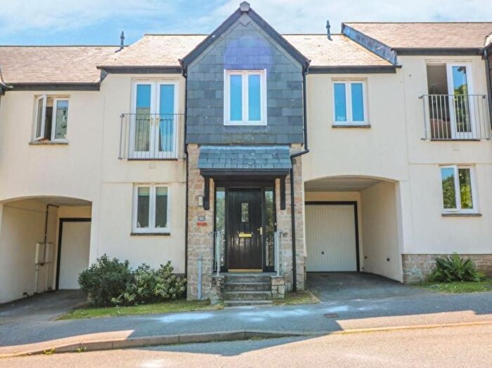 3 Bedroom Terraced House For Sale In Calver Close, Penryn, TR10