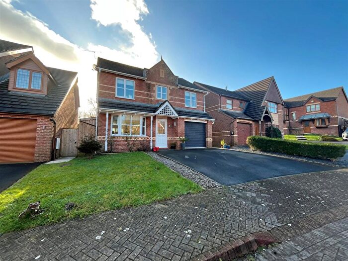 4 Bedroom Detached House For Sale In Derwen Las, Bridgend, CF31