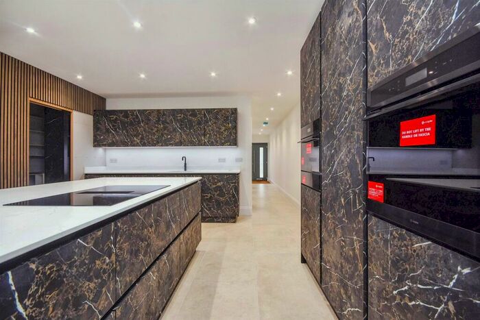 3 Bedroom Barn Conversion For Sale In Oak Farm Barn, Old London Road, Woodham Walter, Maldon, CM9