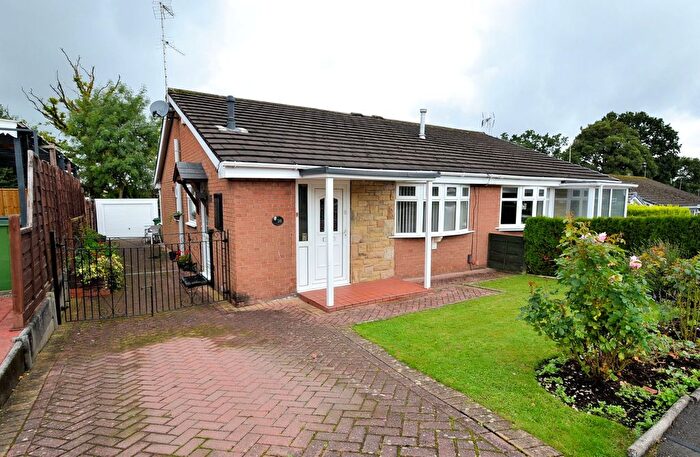 2 Bedroom Semi-Detached Bungalow For Sale In Kingfisher Road, Offerton, Stockport, SK2