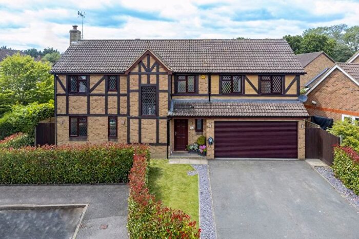 5 Bedroom Detached House For Sale In Hart Close, Uckfield, TN22
