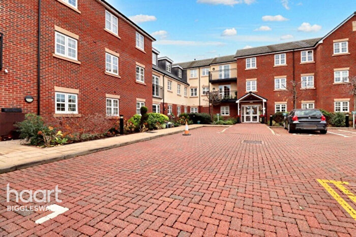2 Bedroom Apartment For Sale In Shortmead Street, Biggleswade, SG18