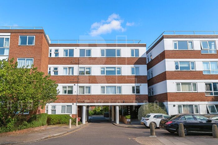 1 Bedroom Flat To Rent In Temple Fortune Lane, London, NW11