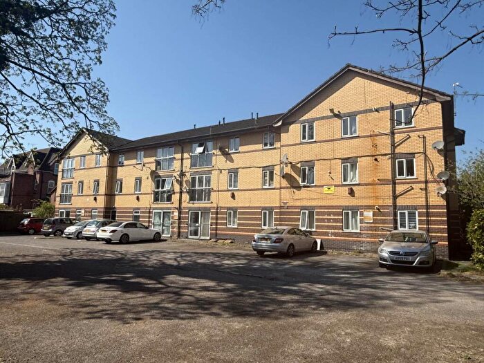 2 Bedroom Flat To Rent In Wellington, Fallowfield, M14