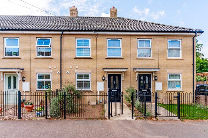 2 Bedroom Terraced House For Sale In Oxford Street, Norwich, NR2