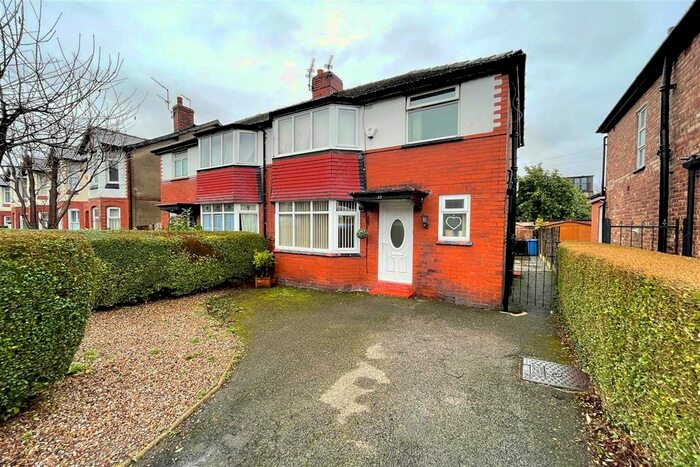 3 Bedroom Semi-Detached House To Rent In Ellesmere Road, Altrincham, WA14