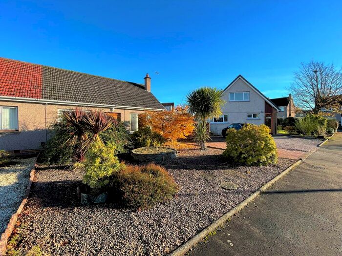2 Bedroom Semi-Detached Bungalow To Rent In Dunvegan Road, Broughty Ferry, DD5