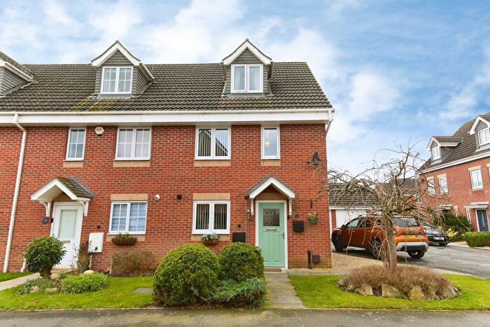 3 Bedroom Town House For Sale In Broughton Close, Riddings, Alfreton, DE55