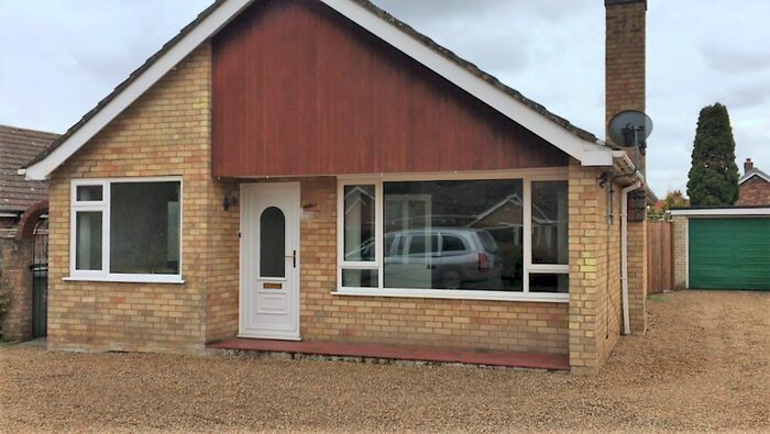 3 Bedroom Bungalow To Rent In Mills Close, Taverham, NR8