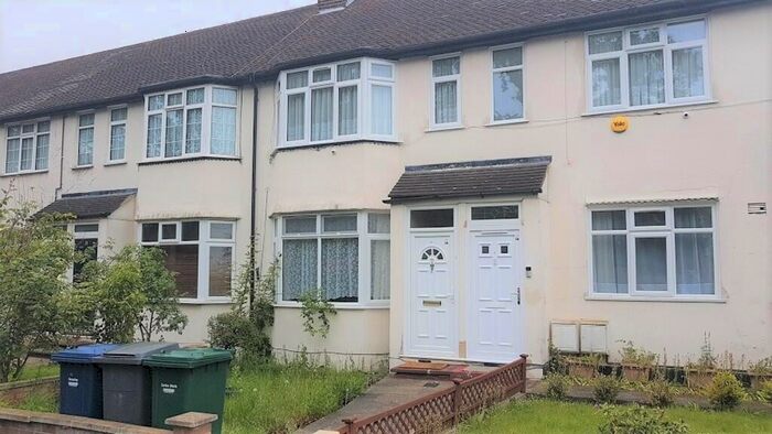 2 Bedroom Maisonette To Rent In Marlow Court, Colindale, NW9