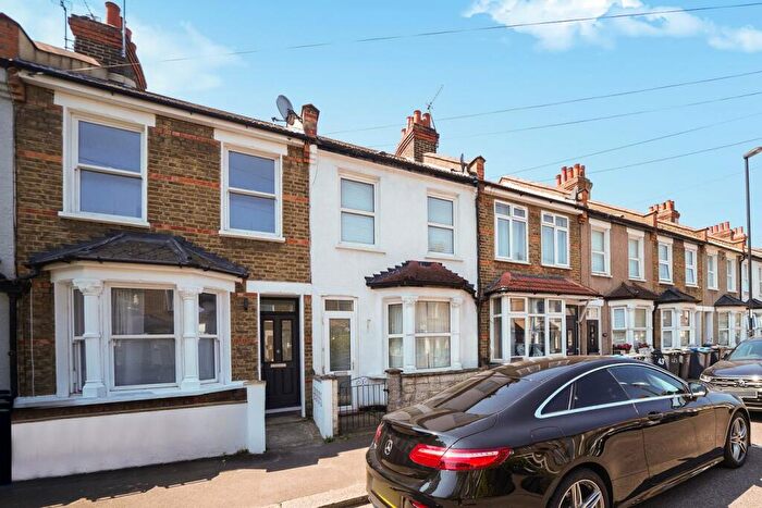 2 Bedroom Terraced House For Sale In Guildford Road, Croydon, CR0