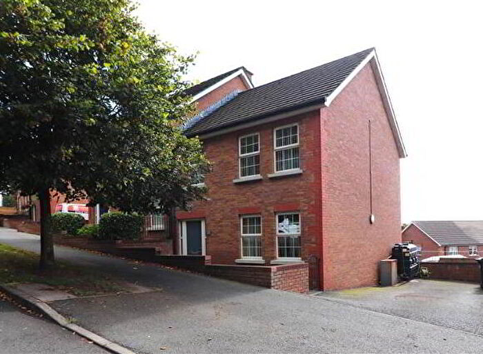 3 Bedroom Semi-Detached House For Sale In Causeway Meadows, Lisburn, BT28