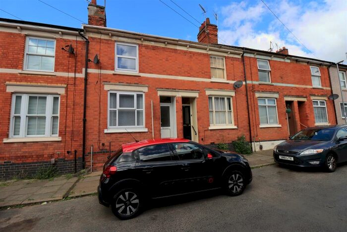 3 Bedroom Terraced House To Rent In Gordon Street, Kettering, NN16