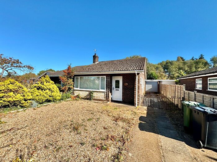 2 Bedroom Semi-Detached Bungalow For Sale In Grovelands, Ingoldisthorpe, King's Lynn, PE31