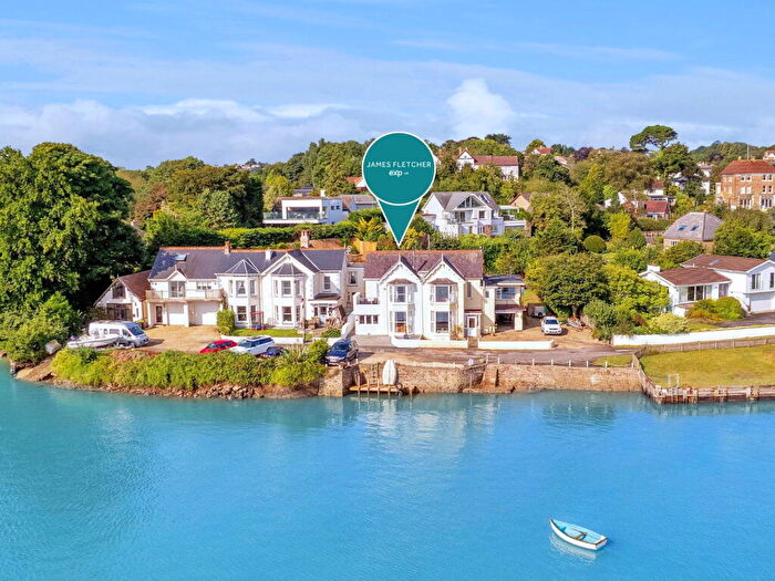 3 Bedroom Semi-Detached House For Sale In Lower Cleave, Northam, North Devon, EX39