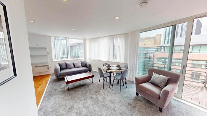 2 Bedroom Flat To Rent In St Pauls Square, Liverpool, L3