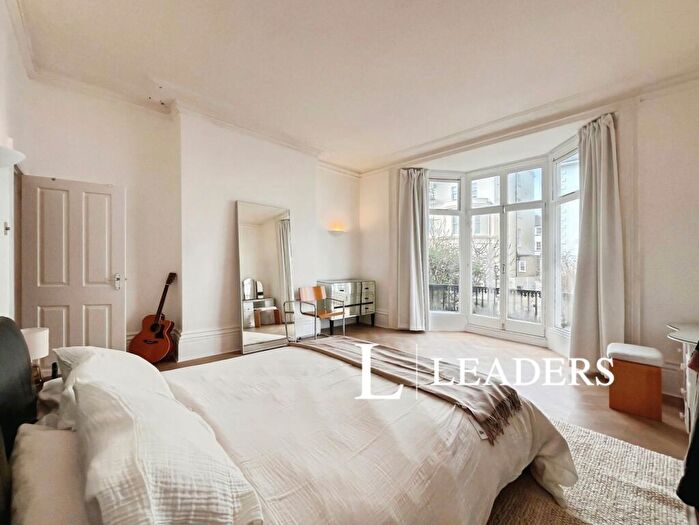 2 Bedroom Flat To Rent In Albany Villas, BN3