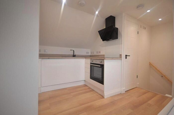Studio To Rent In Elm Park Road, Reading, RG30