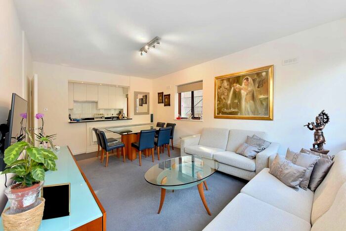 2 Bedroom Apartment To Rent In Danes Court, St Edmund's Terrace, St John's Wood, London, NW8