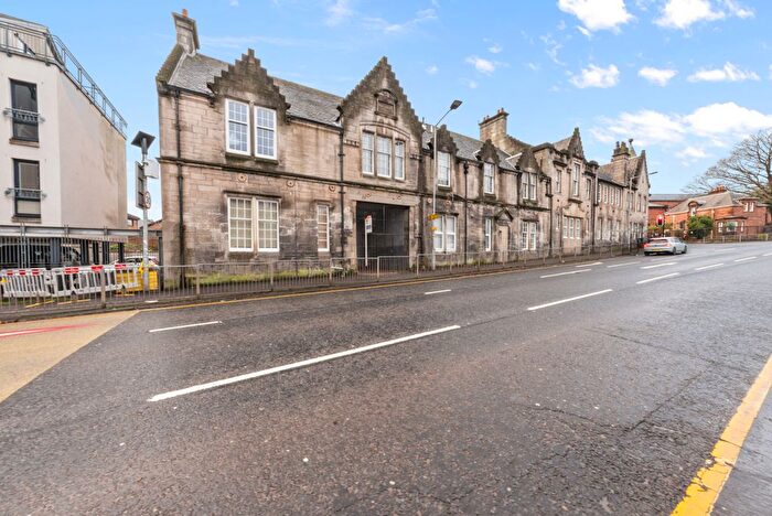 1 Bedroom Flat For Sale In Park Road, Hamilton, ML3