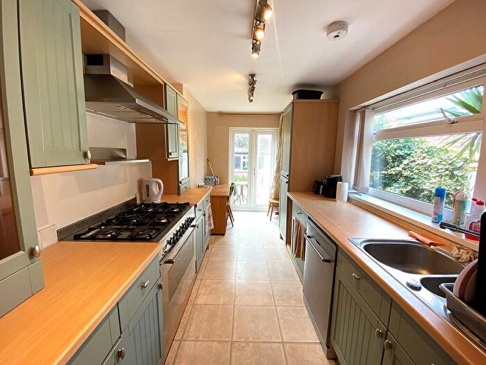 3 Bedroom Terraced House To Rent In Lincoln Road, Portsmouth, PO1