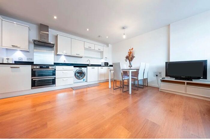 2 Bedroom Flat For Sale In Chamberlayne Road, London, NW10