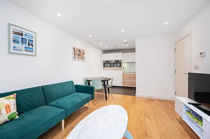 2 Bedroom Flat For Sale In Wiltshire Row, Hoxton, London, N1