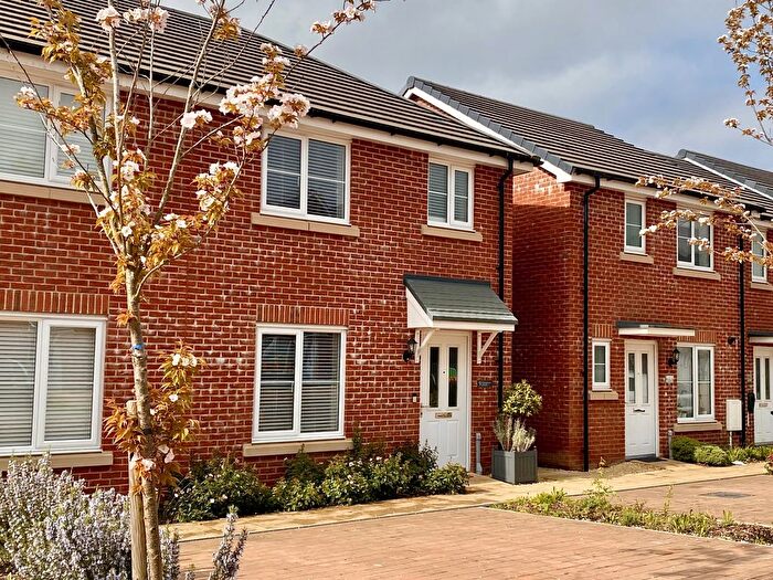 3 Bedroom Semi-Detached House For Sale In Brabazon Road, Rogerstone, NP10