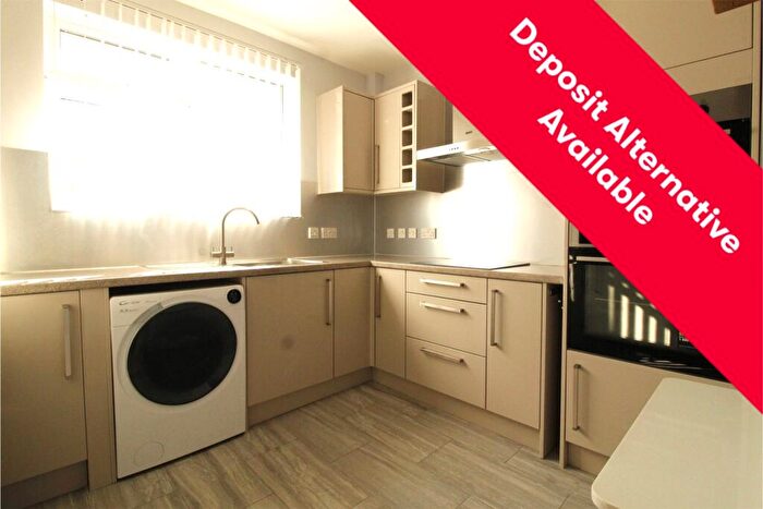 2 Bedroom Maisonette To Rent In Sunnymead Road, London, NW9