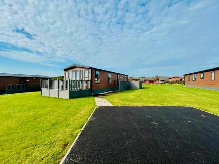 2 Bedroom Property For Sale In Elm, Fitling Lane, Burton Pidsea, Westfield Country Park, Fitling, Hull, HU12