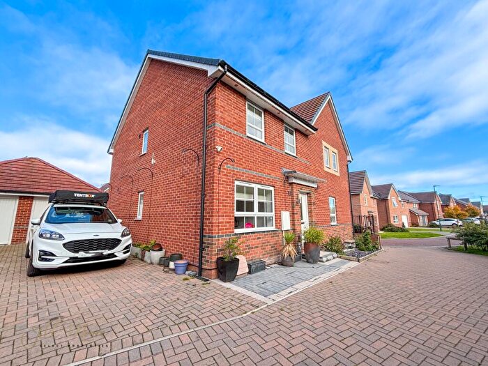 3 Bedroom Semi Detached House For Sale In Wollaston Way, Hebburn, South Tyneside, Tyne & Wear, NE31