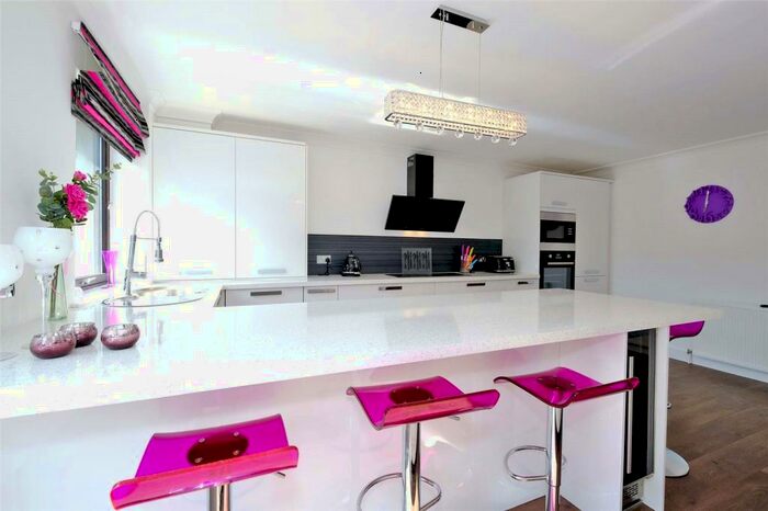 2 Bedroom Flat To Rent In Albert Den, Westend, Aberdeen City, Aberdeen, AB25