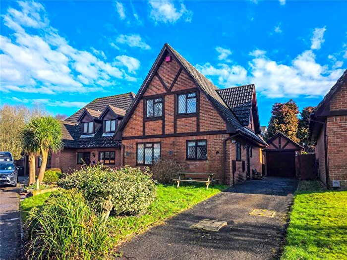 4 Bedroom Detached House For Sale In Glenville Close, Walkford, Christchurch, Dorset, BH23